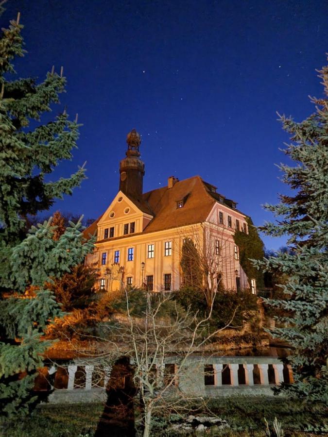 Boutique Palac Warmatowice Sienkiewiczowskie Legnica Dış mekan fotoğraf