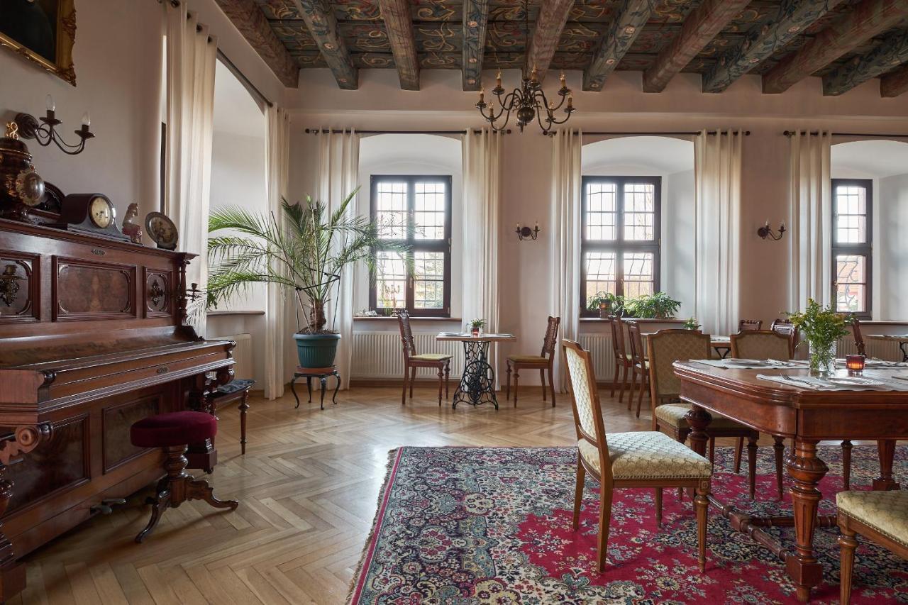 Boutique Palac Warmatowice Sienkiewiczowskie Legnica Dış mekan fotoğraf