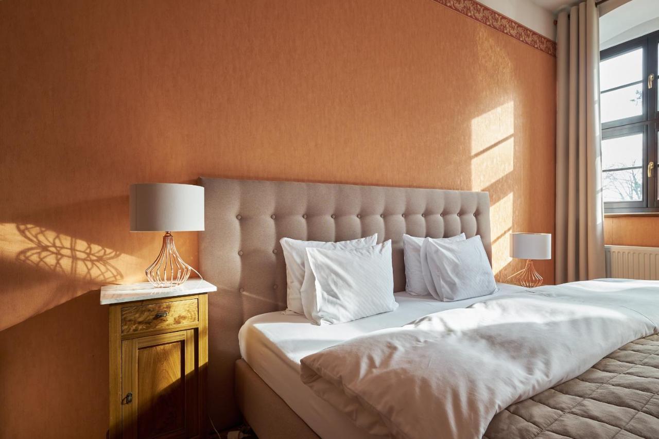 Boutique Palac Warmatowice Sienkiewiczowskie Legnica Dış mekan fotoğraf