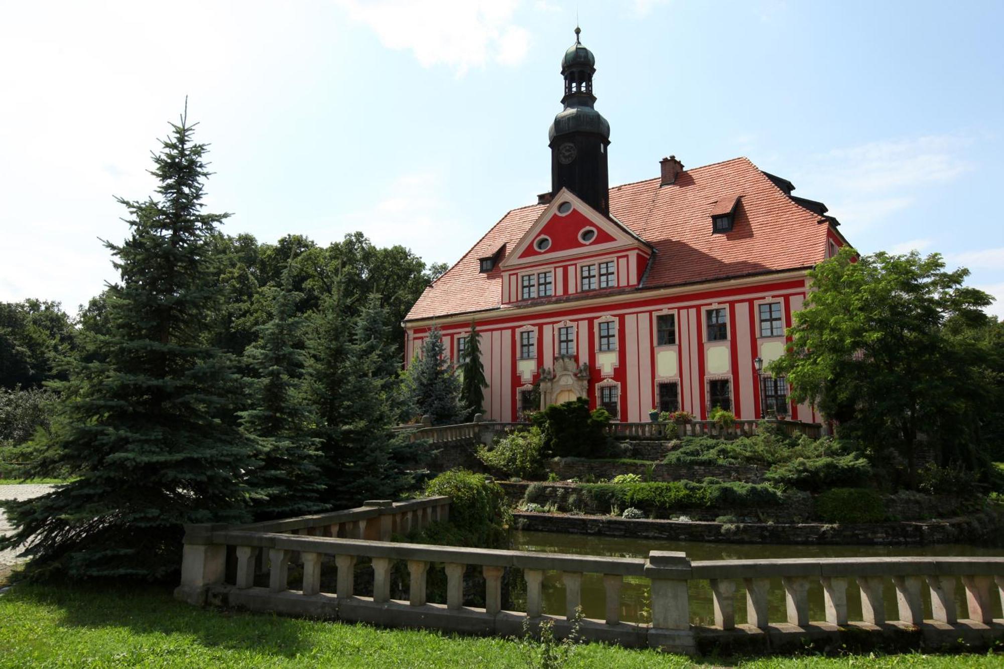 Boutique Palac Warmatowice Sienkiewiczowskie Legnica Dış mekan fotoğraf