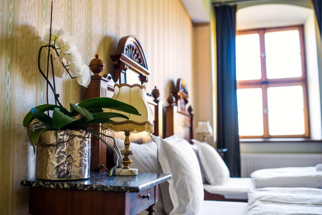 Boutique Palac Warmatowice Sienkiewiczowskie Legnica Dış mekan fotoğraf