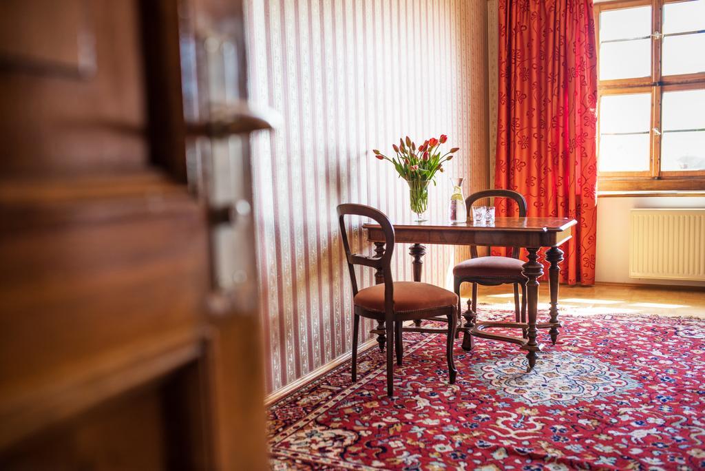 Boutique Palac Warmatowice Sienkiewiczowskie Legnica Dış mekan fotoğraf