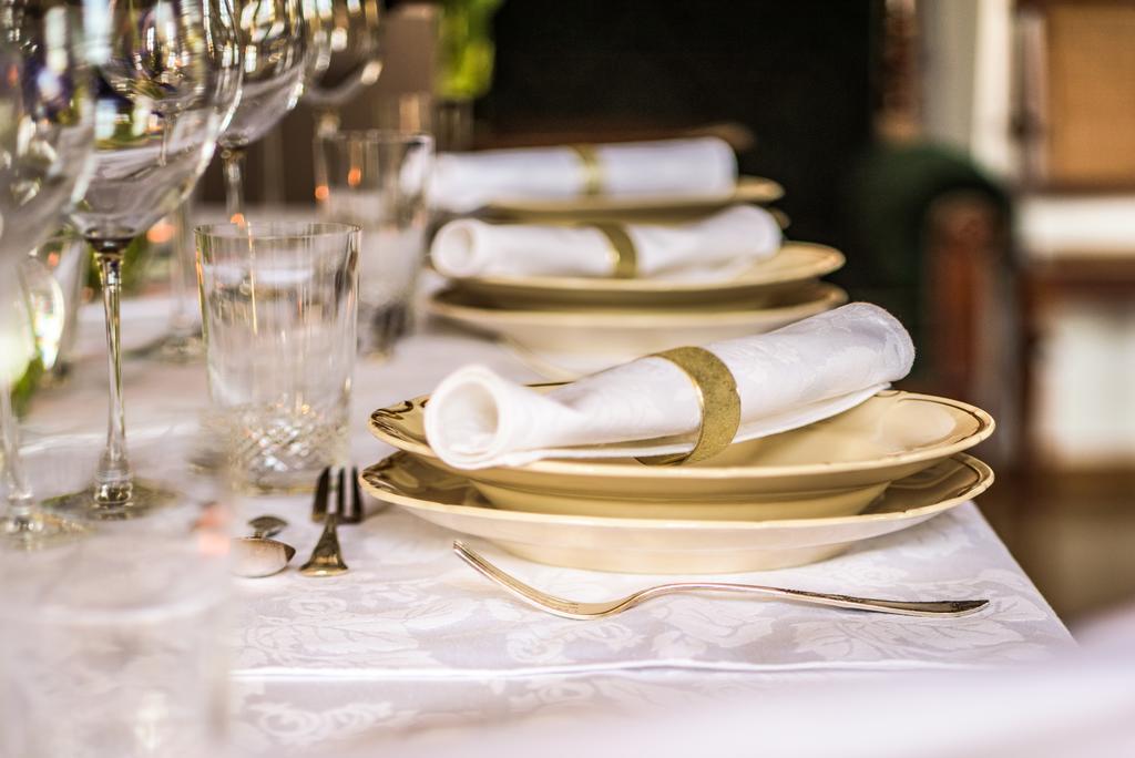 Boutique Palac Warmatowice Sienkiewiczowskie Legnica Dış mekan fotoğraf